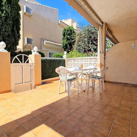 Сasa de vacaciones Awesome In With Swimming Pool *